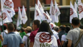 Bandera del partido político Comunes, conformado por excombatientes de las Farc