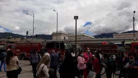 Secretaría de Salud evacuada por incendio