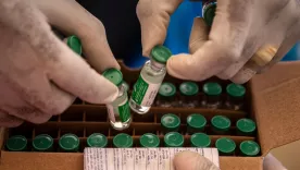 Advierten la perdida de 40.000 vacunas contra el Covid-19