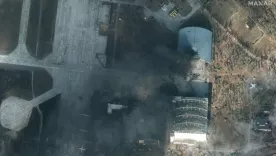 Tropas rusas destruyen el avión más grande del mundo en Ucrania