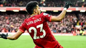 Luis Díaz marca su primer gol con el Liverpool