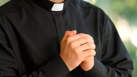 Sacerdote a la cárcel por presuntos delitos sexuales contra dos menores