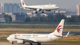 Avión se estrella con 132 personas abordo en China