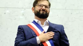 Gabriel Boric asume como el presidente más joven de Chile