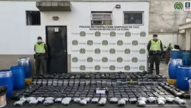 Investigan los 143 kilos de marihuana encontrados en canecas en Cali