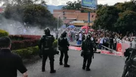 Disturbios en medio del funeral de Darío Gómez en Medellín