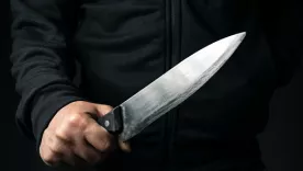Hombre con cuchillo 4