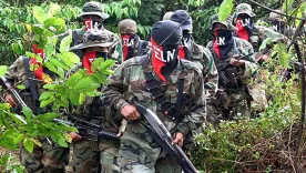 1.500 personas confinadas en Antioquia por enfrentamientos de grupos armados