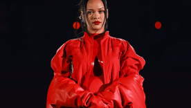 RIHANNA SUPER BOWL 
