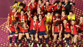 España reina del fútbol femenino