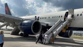 Video: Episodio de pánico en vuelo de Delta Air Lines en Atlanta, Georgia