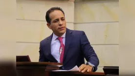 Senador Alexander López 