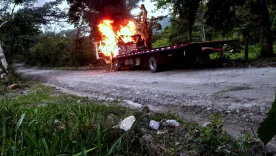 grua-incendiada-en-casanare