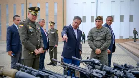 Petro en Primer-Encuentro-de-Comandantes-Policia