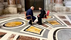 Trump y Zelenskyy en Roma