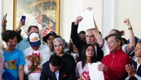 Petro consulta