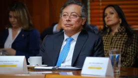 fuertes criticas a petro