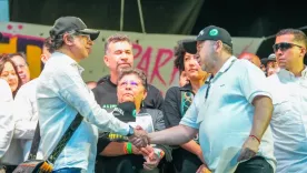 Gustavo Petro y Alias El Doctor en Medellin