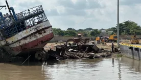 embarcaciones abandonadas en la Bahía de Cartagena