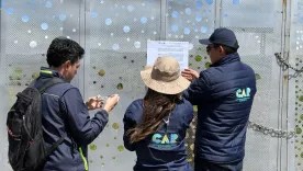 Cultivo de rosas en zona protegida de páramo en Zipaquirá