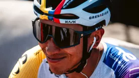 egan bernal ocupa puesto 11 en vuelta a españa