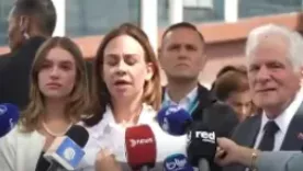 Maria Claudia Tarazona desde el lugar del atentado contra Miguel Uribe Turbay