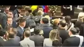 Claudia Tarazona y María F. Cabal en exequias de Uribe