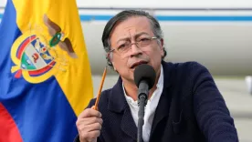 eeuu pide a petro retractarse