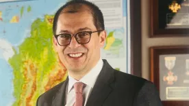 Francisco Barbosa retira precandidatura presidencial