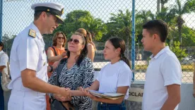 Mujer cadete de Infantería de Marina