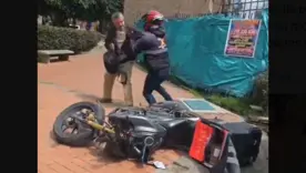 Motociclista agrede a adulto mayor en Suba