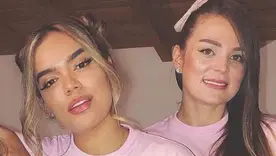 Karol G con su hermana Verónica Giraldo