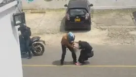 Ataque y fleteo a mujer en la calle 100