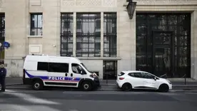 Autoridades parisinas fuera del banco tras intento de ataque explosivo