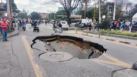 enorme hueco en suba