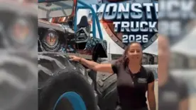 Sonia Dilma Segura, una piloto colombiana con amplia trayectoria en este tipo de espectáculos.