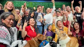 candidato presidencial Iván Cepeda con el movimiento animalista