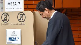 Iván Cepeda votando 2