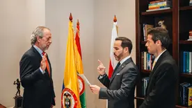 Abelardo de la Espriella posesionó a Samuel Bluman como director de ProColombia
