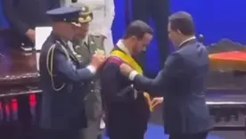 Abelardo de la Espriella recibe la banda presidencial