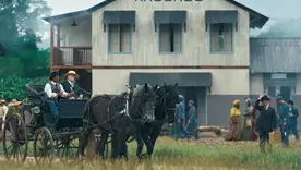 Macondo cobra vida en set de Netflix 