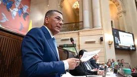 Ministro de defensa general Mora
