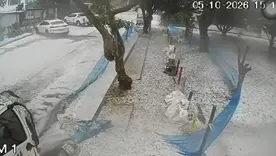 Fuerte granizada en barrio Modelia de Bogotá