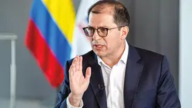 Francisco Barbosa anuncia acciones legales por presuntas “chuzadas” de la DNI