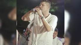 Kabeto cantando