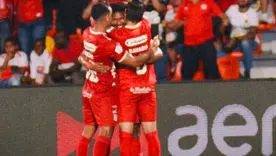 América líder