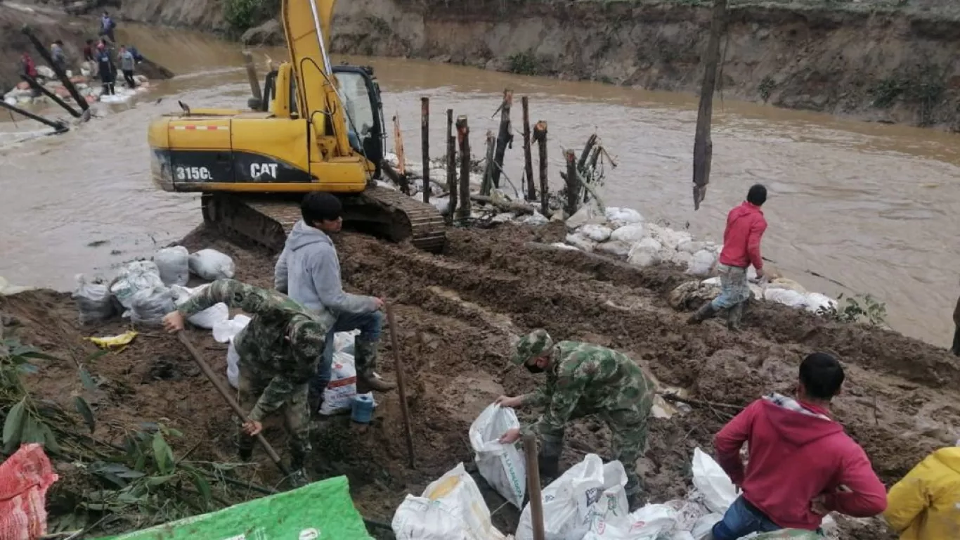 Ejército brinda ayuda a damnificados del Caquetá