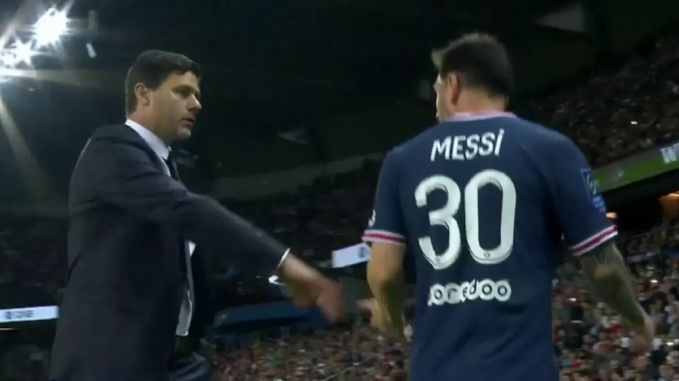 Messi con el PSG contra el Olympique Lyon