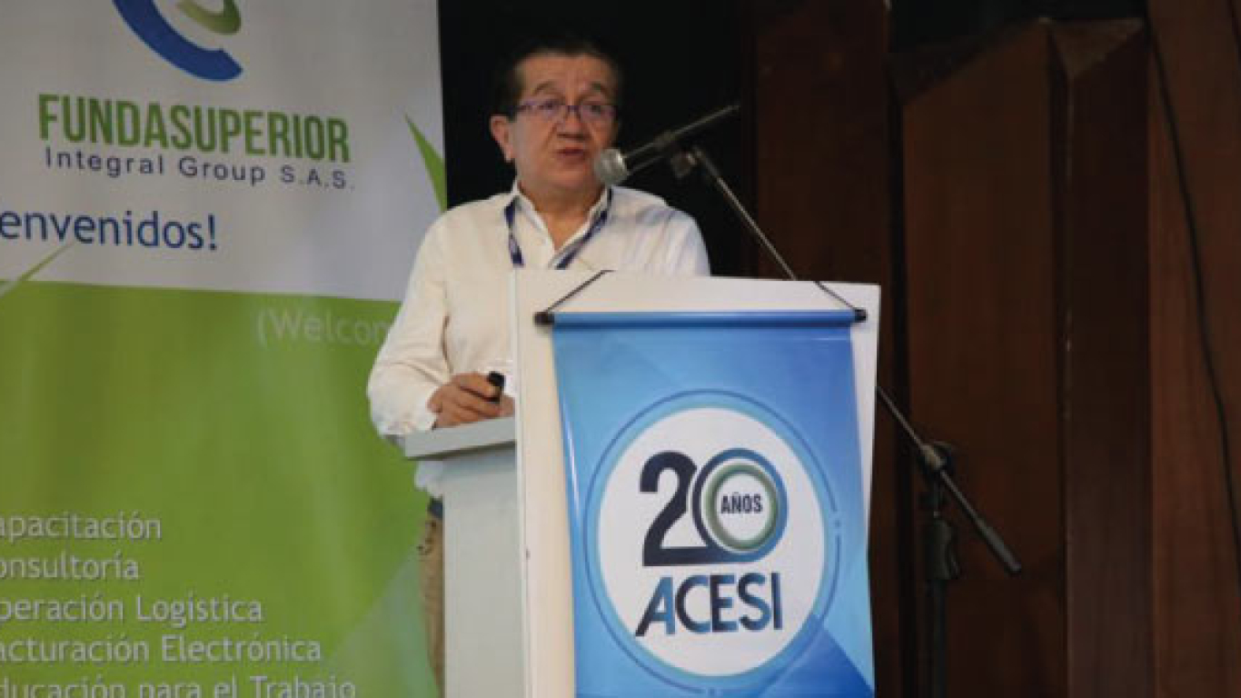 Ministro de salud, Fernando Ruiz