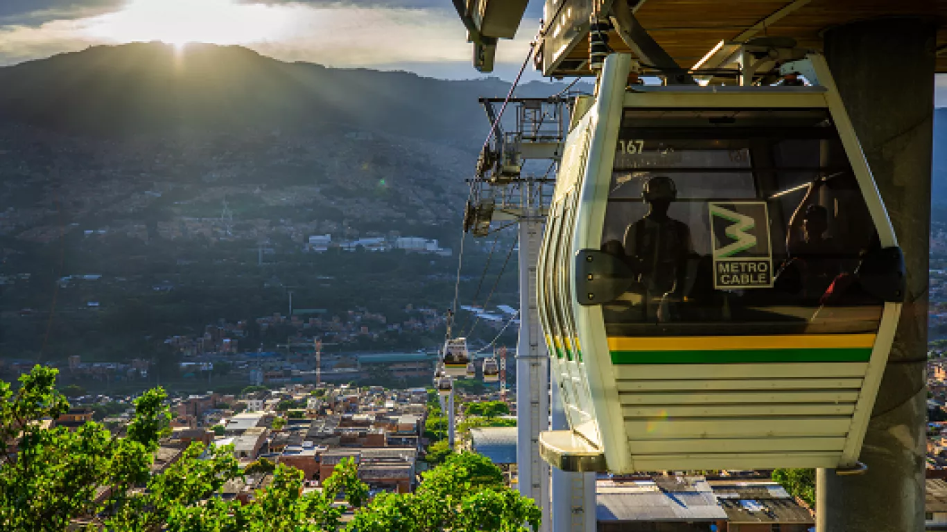 Líneas de metrocable suspendidas por mantenimiento anual 